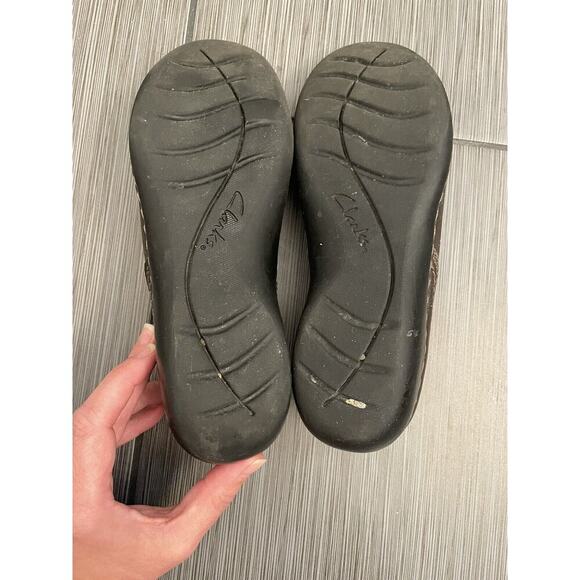 Clarks Ashland Bendable Loafers Womens Size 7M Brown Textured Leather Moccasins - Picture 12 of 13